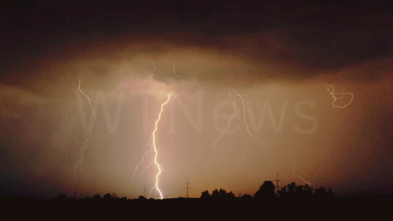 Storm in Peshawar, Nowshera, and Charsadda Kills 3 and Injures 11 in Khyber Pakhtunkhwa